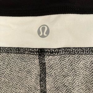 Lululemon grey leggings